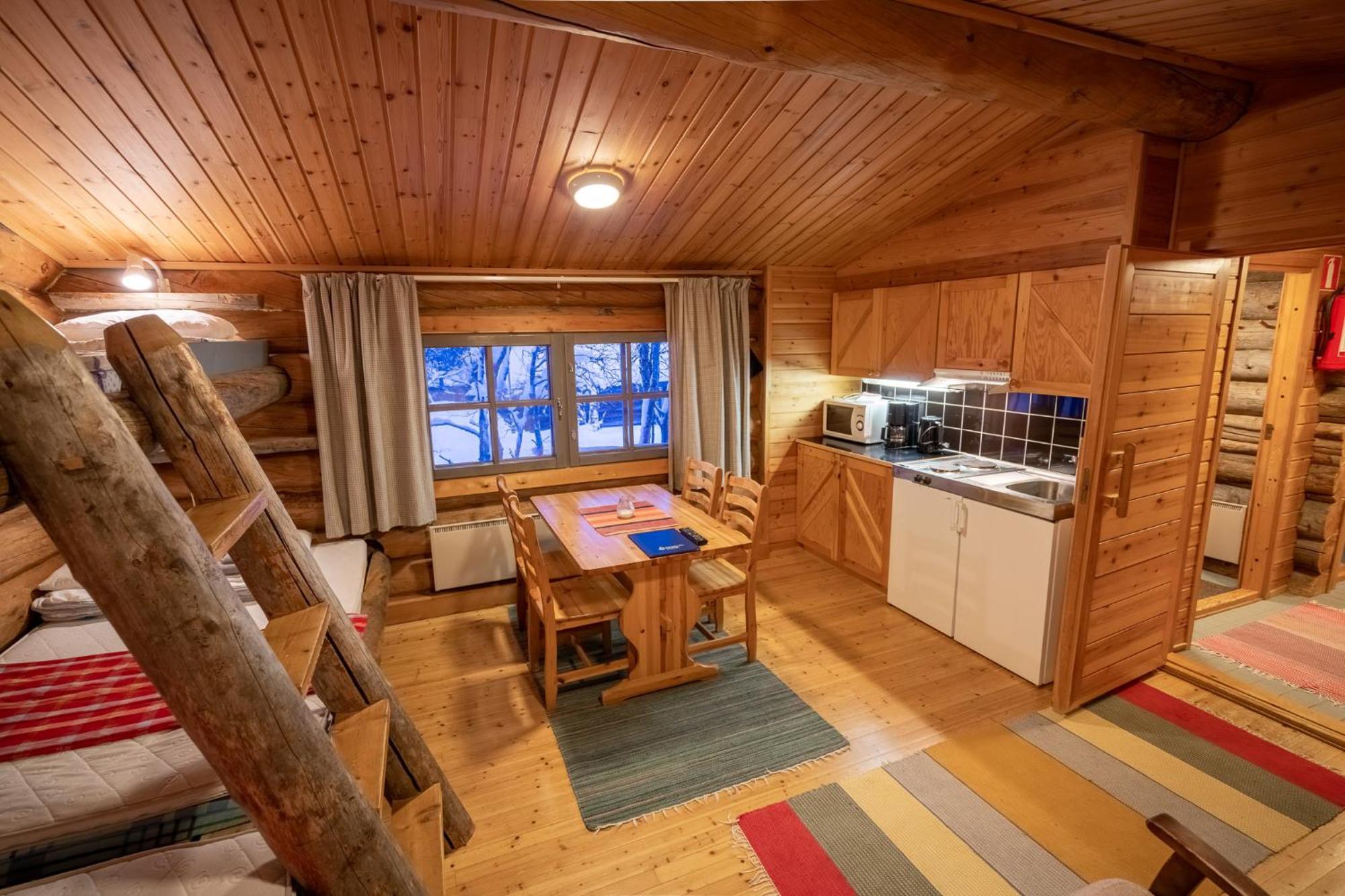 Fell Centre Kiilopaeae, Hotelli Niilanpaeae Saariselkä Exteriör bild