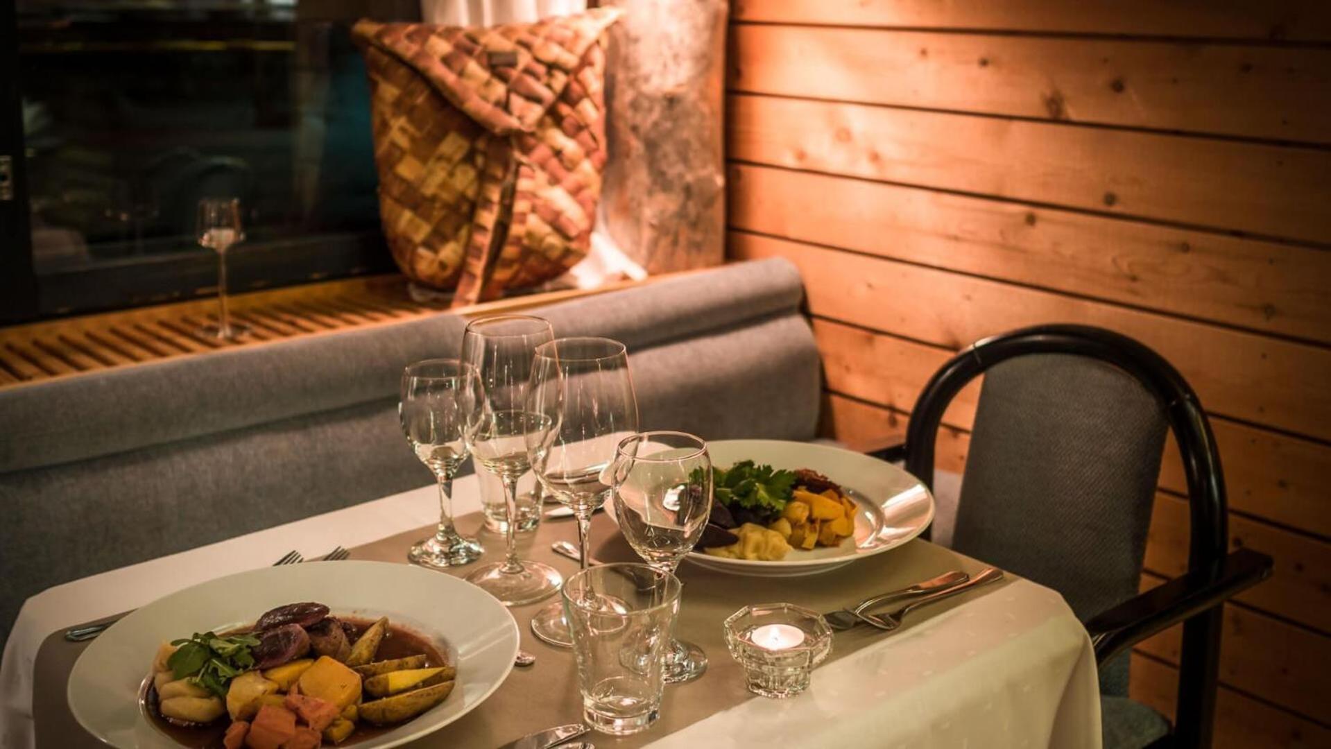 Fell Centre Kiilopaeae, Hotelli Niilanpaeae Saariselkä Exteriör bild